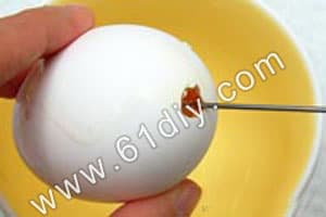 How to empty the eggshell Blowing Out an Egg