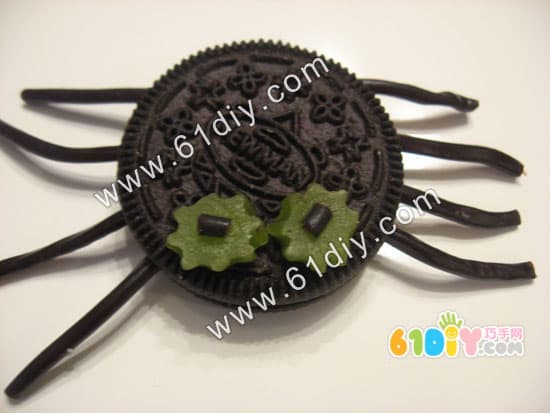 Oreo biscuit spider handmade