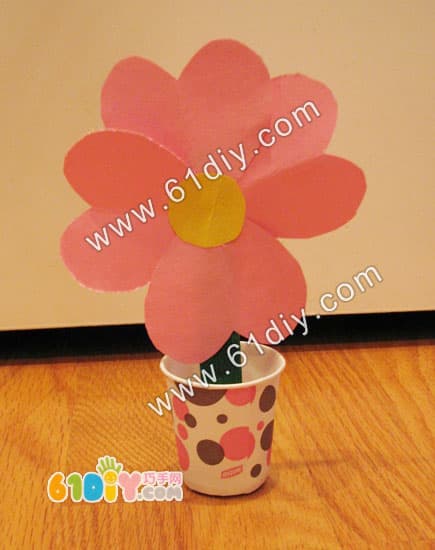 Small flowers (kindergarten handmade)