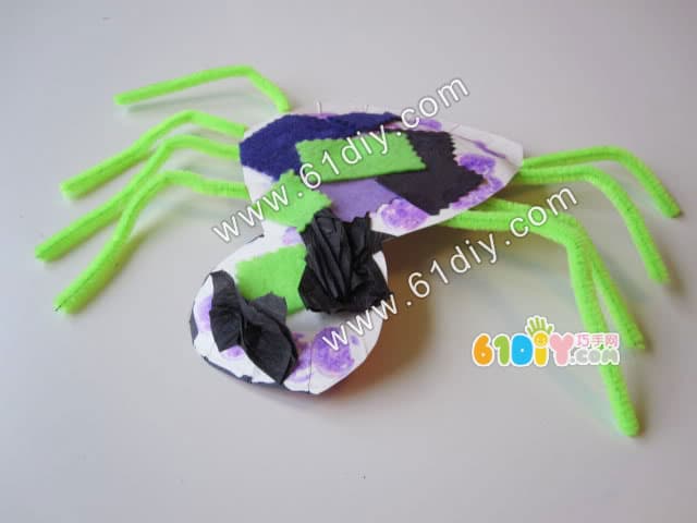 Disposable paper tray spider