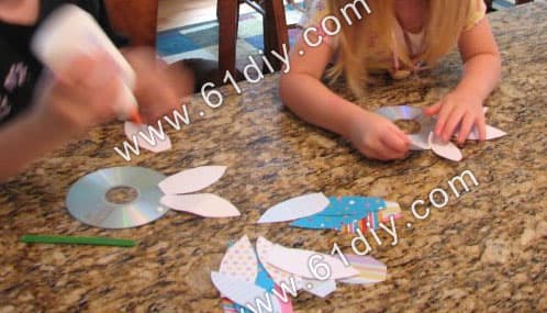 CD disc making beautiful flowers