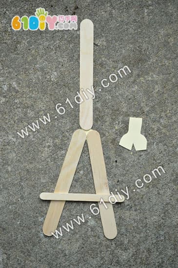 Popsicle stick mini easel