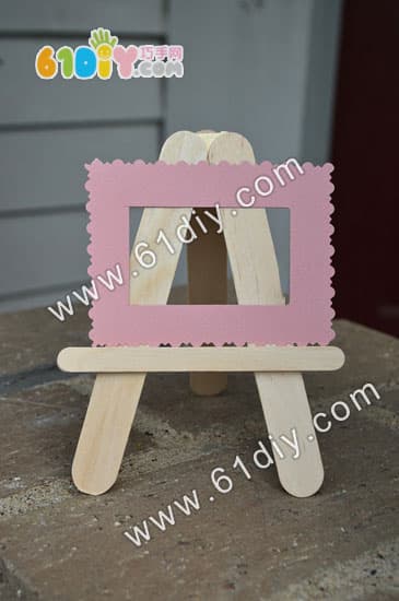 Popsicle stick mini easel