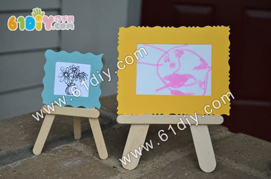 Popsicle stick mini easel