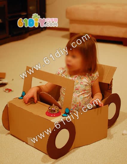 Waste carton making car