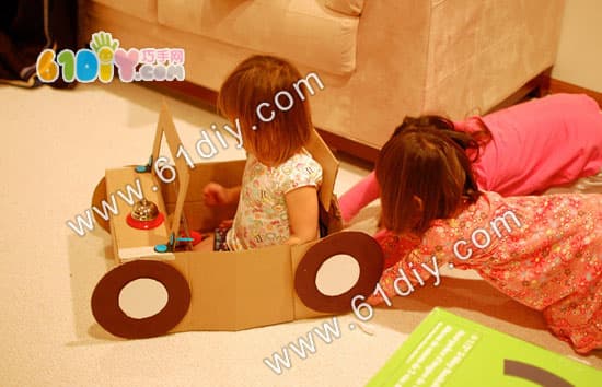Waste carton making car