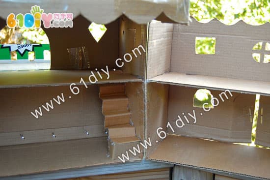Carton making cottage