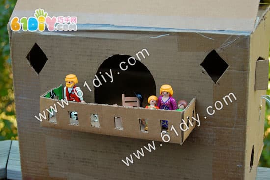 Carton making cottage
