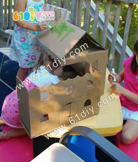 Carton making cottage
