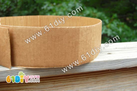 Cardboard making hat (3)
