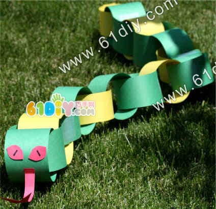 Paper chain snake handmade