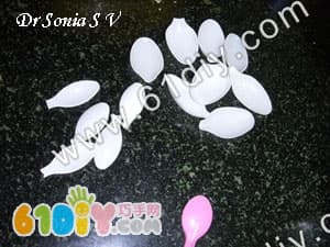 Disposable spoon handmade flower making