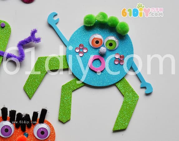 Fluorescent foam paper monster making