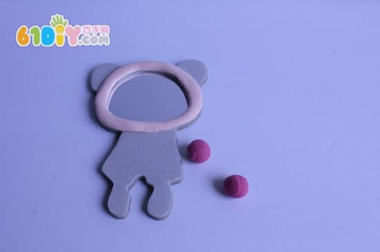 Clay making cartoon mirror