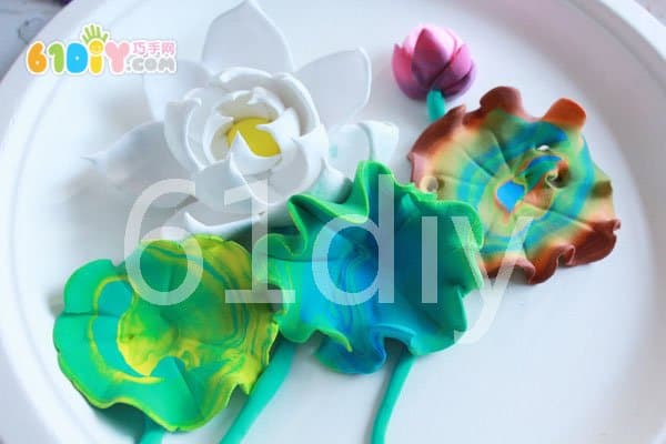 Clay making small lotus pond night hanging plate