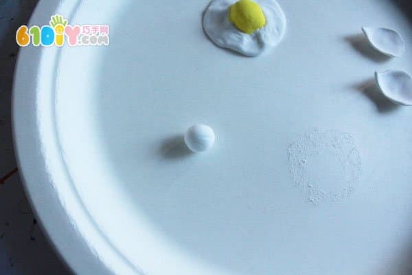 Clay making small lotus pond night hanging plate
