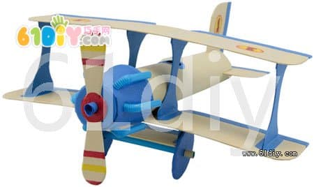 Cling film tube making aircraft model