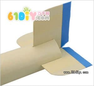 Cling film tube making aircraft model