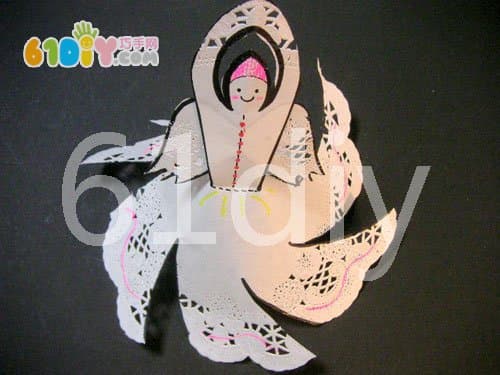 Cake paper making angel illustration