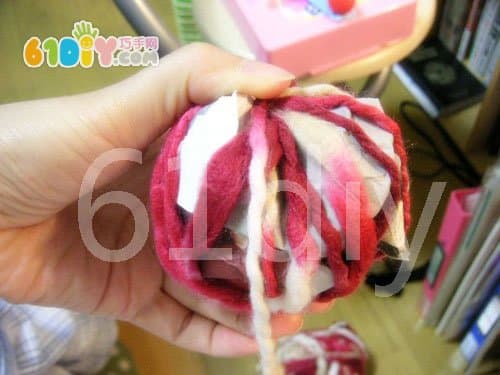 Handmade christmas balls with wool