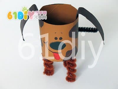 Roll paper core puppy making illustration