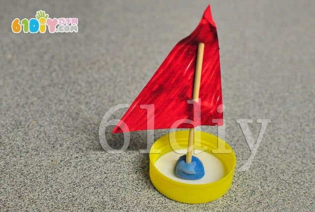 Plastic bottle cap making boat