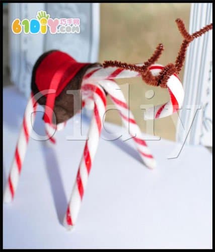 Candy cane making christmas reindeer