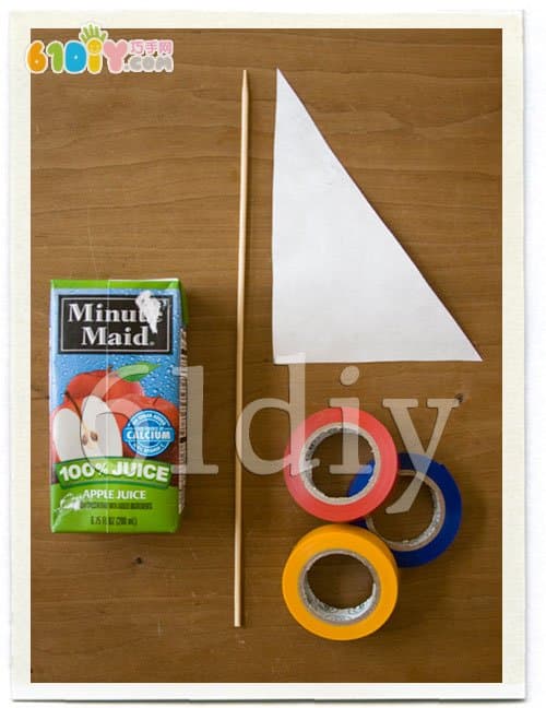 Yogurt box boat making