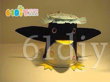 Cute paper cup little penguin