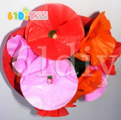 Holiday decoration paper flower making