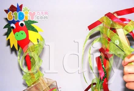 Wooden spoon ribbon making Chinese dragon