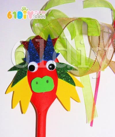 Wooden spoon ribbon making Chinese dragon