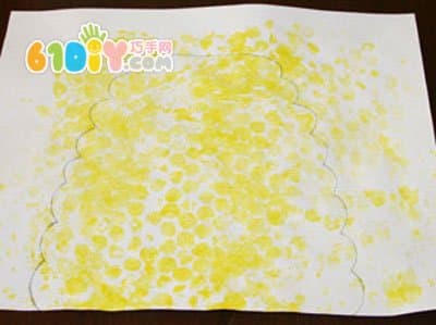 Draw a honeycomb with a bubble film