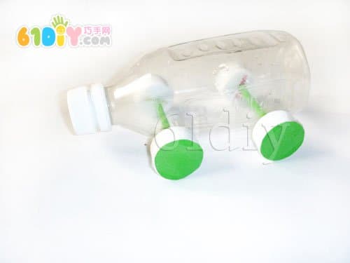 Plastic bottle making car
