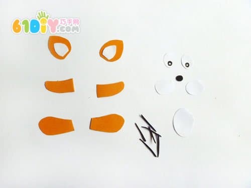 Roll paper core animal handmade - little tiger