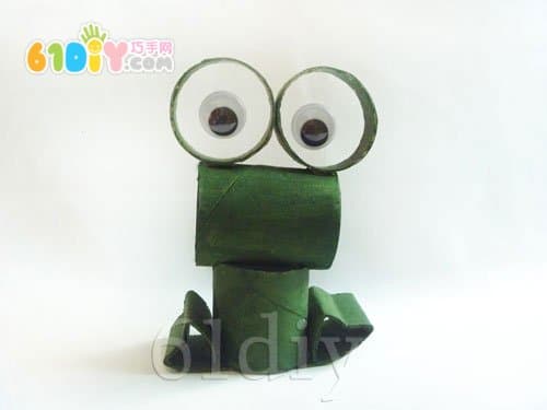Roll paper core handmade small frog
