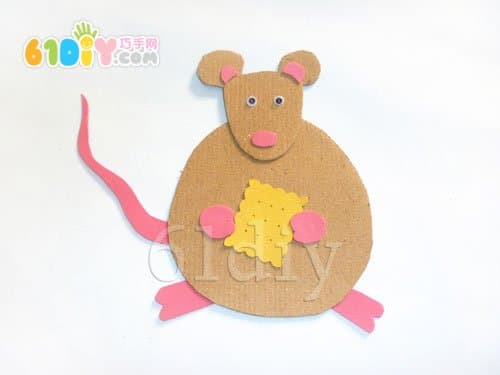 Little mouse eating biscuits handmade