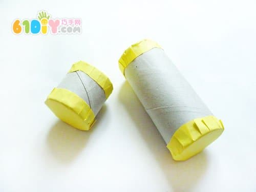 Roll of paper core handmade giraffe