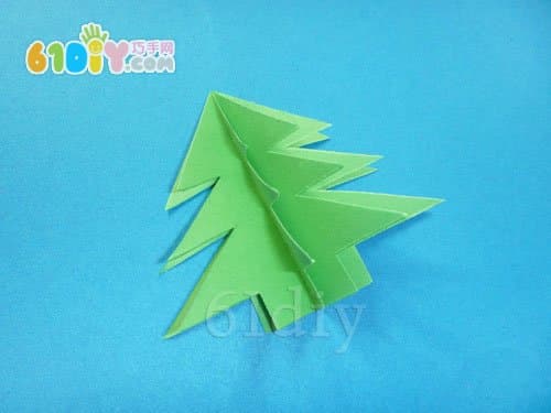 Three-dimensional Christmas tree making tutorial