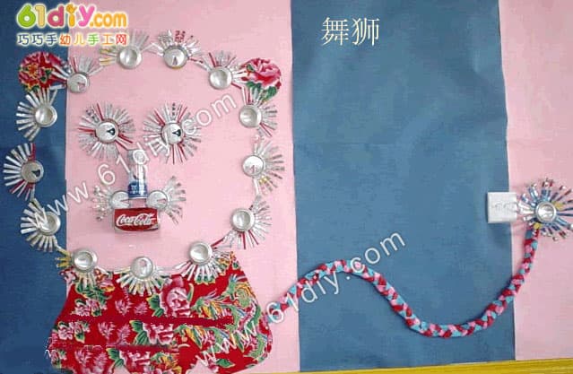 Cans waste using lion handmade