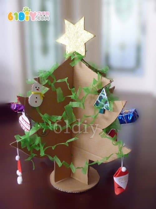 Christmas tree making