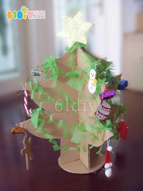 Christmas tree making