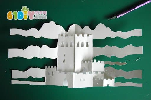 Three-dimensional castle card production diagram