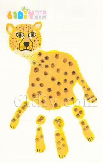 Children's creative hand prints: leopard