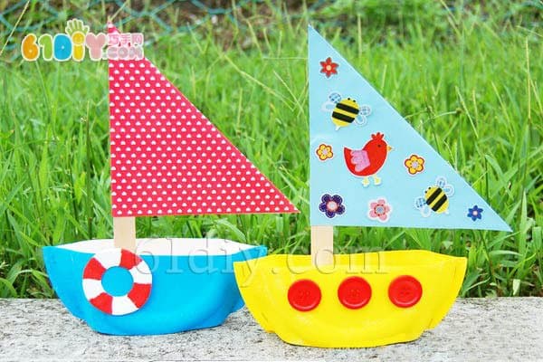 Kindergarten handmade - beautiful paper boat