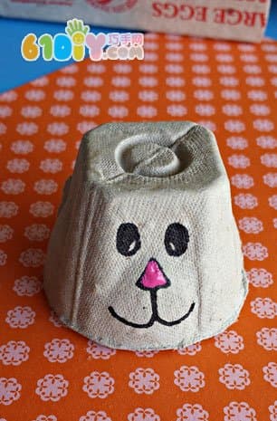 Egg box DIY bunny