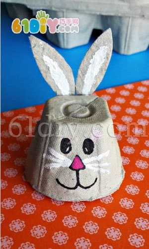 Egg box DIY bunny