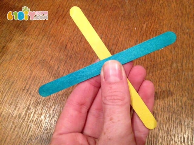 Popsicle stick DIY making darts