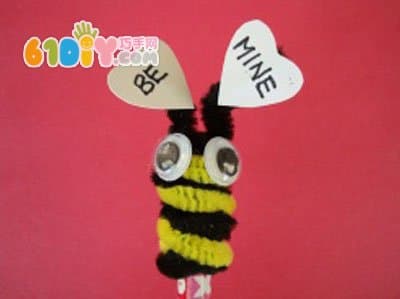 Hairy little bee pen set