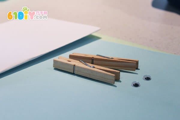 Children's toys DIY: clothespin handmade crocodile